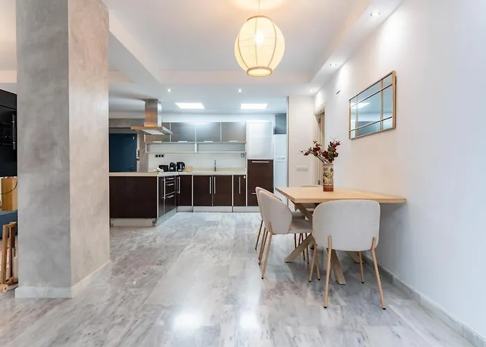 Appartement Exclusive Ground Floor With Large Garden In Puerto Banus *