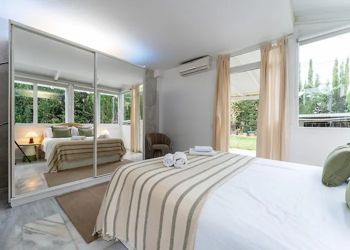 Exclusive Ground Floor With Large Garden In Puerto Banus Διαμέρισμα Μαρμπέλλα