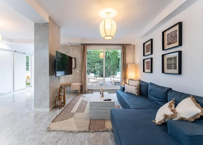 Appartement Exclusive Ground Floor With Large Garden In Puerto Banus *