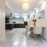 Apartament Exclusive Ground Floor With Large Garden In Puerto Banus *