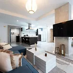 Exclusive Ground Floor With Large Garden In Puerto Banus Marbella