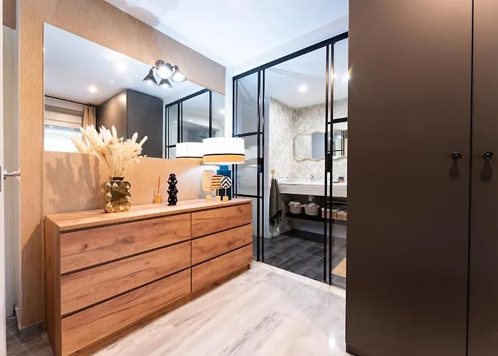 Апартаменти Exclusive Ground Floor With Large Garden In Puerto Banus Марбелья