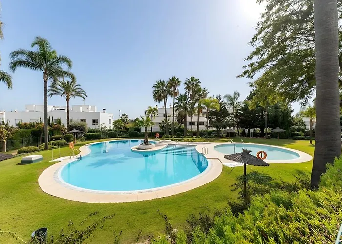 Exclusive Ground Floor With Large Garden In Puerto Banus * Marbella