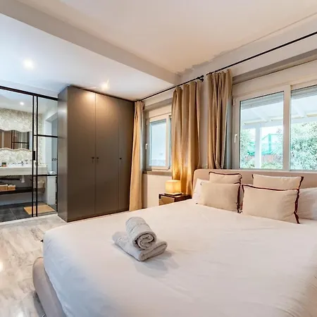 公寓 Exclusive Ground Floor With Large Garden In Puerto Banus *