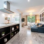 Exclusive Ground Floor With Large Garden In Puerto Banus *