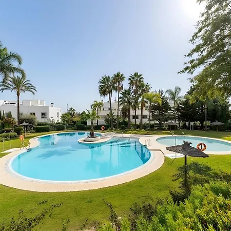 Exclusive Ground Floor With Large Garden In Puerto Banus * Marbella